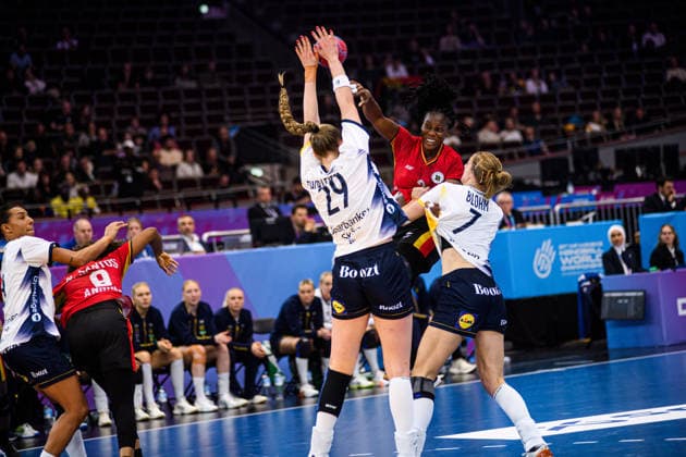DORTMUND, GERMANY - 7 DECEMBER, 2025: Nenganga Vilma Pegado - Women s Handball World Championship, WM, Weltmeisterschaft 2025 Angola vs Sweden at Westfallenhalle.  Copyright: xVitaliixKliuievx