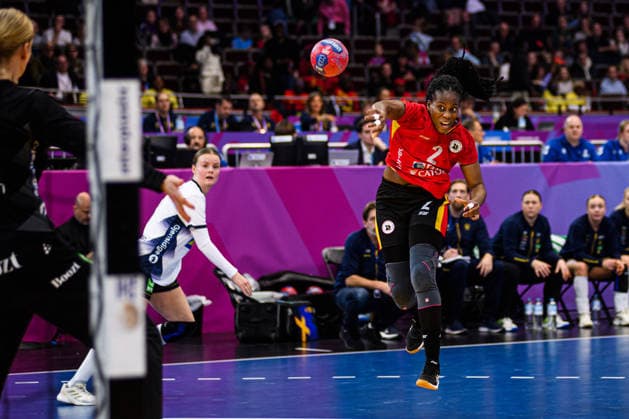 DORTMUND, GERMANY - 7 DECEMBER, 2025: Nenganga Vilma Pegado - Women s Handball World Championship, WM, Weltmeisterschaft 2025 Angola vs Sweden at Westfallenhalle.  Copyright: xVitaliixKliuievx