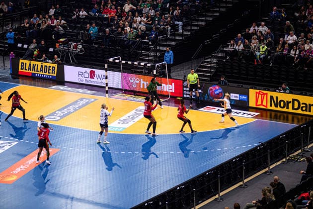 DORTMUND, GERMANY - 7 DECEMBER, 2025: - Women s Handball World Championship, WM, Weltmeisterschaft 2025 Angola vs Sweden at Westfallenhalle.  Copyright: xVitaliixKliuievx