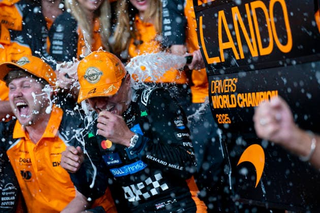 December 7, 2025, Abu Dhabi, United Arab Emirates: British driver LANDO NORRIS (McLaren F1 Team) celebrates with his team after claiming the 2025 FIA Formula 1 World Championship, WM, Weltmeisterschaft at Yas Marina Circuit in Abu Dhabi, United Arab Emirates. Abu Dhabi United Arab Emirates - ZUMAg147 20251207_fap_g147_068 Copyright: xJamesxGasperottix