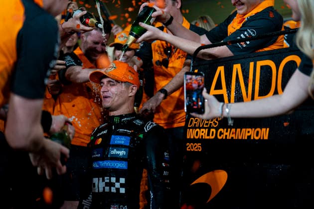 December 7, 2025, Abu Dhabi, United Arab Emirates: British driver LANDO NORRIS (McLaren F1 Team) celebrates with his team after claiming the 2025 FIA Formula 1 World Championship, WM, Weltmeisterschaft at Yas Marina Circuit in Abu Dhabi, United Arab Emirates. Abu Dhabi United Arab Emirates - ZUMAg147 20251207_fap_g147_070 Copyright: xJamesxGasperottix