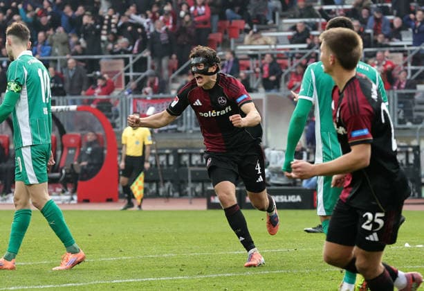 07 12 2025 Soccer Season 2025 2026 2 Soccer Bundesliga 15 Matchday 1 FC Nürnberg FCN Club SpVgg Greuther Fürth Kleeblatt Derby Frankenderby Sportfoto Zink DaMa xdaxmax DFL regulations prohibit any use of photographs as image sequences and or quasi video only for editorial use Jubel Freude Torjubel nach Tor zum 2 1 Fabio Gruber 4, 1 FC Nürnberg FCN jubelt freut sich Torschütze Mohamed Ali Zoma 23, 1 FC Nürnberg FCN