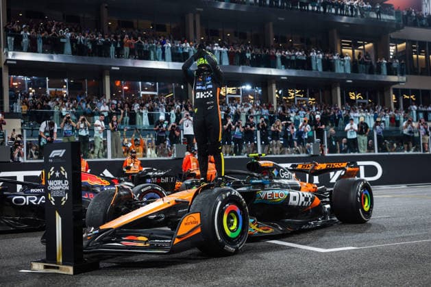 F1 - ABU DHABI GRAND PRIX 2025 NORRIS Lando (gbr), McLaren F1 Team MCL39, portrait celebrating his first world champion during the 2025 Formula 1 Abu Dhabi Grand Prix, 24th round of the 2025 FIA Formula One World Championship, WM, Weltmeisterschaft from December 05 to 07, 2025 on the Yas Marina Circuit, in Abu Dhabi, United Arab Emirates - Abu DhabiUnited Arab Emirates  Copyright: xANTONINxVINCENTx