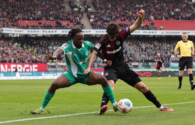 07 12 2025 Soccer Season 2025 2026 2 Soccer Bundesliga 15 Matchday 1 FC Nürnberg FCN Club SpVgg Greuther Fürth Kleeblatt Derby Frankenderby Sportfoto Zink DaMa xdaxmax DFL regulations prohibit any use of photographs as image sequences and or quasi video only for editorial use Noel Futkeu 9, SpVgg Greuther Fürth Fabio Gruber 4, 1 FC Nürnberg FCN