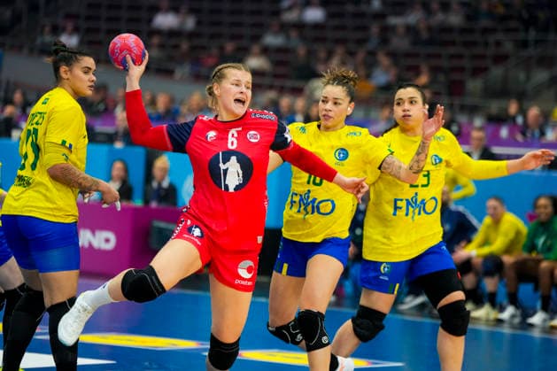 Women s Handball World Championship 2025 Norway Brazil Dortmund, Germany 20251207 Norway s Maren Aardahl during the intermediate round of the Women s Handball World Championship in the Women s Handball World Championship between Norway and Brazil in the SWT Arena Photo Beate Oma Dahle NTB Dortmund Germany EDITORIAL USE ONLY RESTRICTED USE FOR BETTING COMPANIES  Copyright: xBeatexOmaxDahlex xNTBx