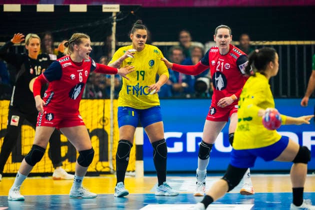 Women s Handball World Championship 2025 Norway Brazil Dortmund, Germany 20251207 Brazil s Milena Maria De Souza Menezes during the intermediate round of the Women s Handball World ChampionshipIn the Women s Handball World Championship between Norway and Brazil in the SWT Arena Photo Beate Oma Dahle NTB Dortmund Germany EDITORIAL USE ONLY RESTRICTED USE FOR BETTING COMPANIES  Copyright: xBeatexOmaxDahlex xNTBx