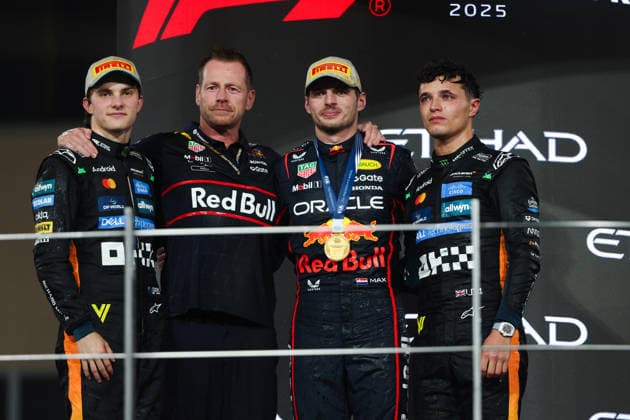 F1 - ABU DHABI GRAND PRIX 2025 podium VERSTAPPEN Max (ned), Red Bull Racing RB21, PIASTRI Oscar (aus), McLaren F1 Team MCL39, NORRIS Lando (gbr), McLaren F1 Team MCL39, portrait during the 2025 Formula 1 Abu Dhabi Grand Prix, 24th round of the 2025 FIA Formula One World Championship, WM, Weltmeisterschaft from December 05 to 07, 2025 on the Yas Marina Circuit, in Abu Dhabi, United Arab Emirates - Abu DhabiUnited Arab Emirates  Copyright: xANTONINxVINCENTx