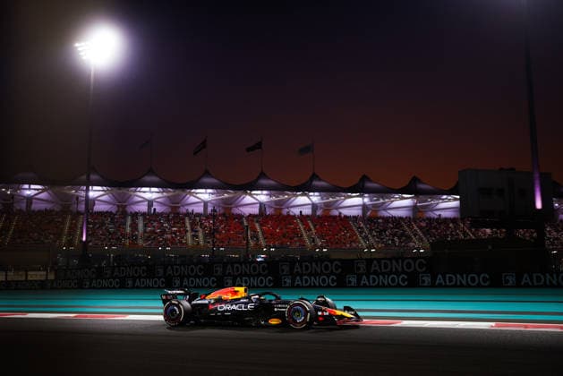 F1 - ABU DHABI GRAND PRIX 2025 01 VERSTAPPEN Max (nld), Red Bull Racing RB21, action during the 2025 Formula 1 Abu Dhabi Grand Prix, 24th round of the 2025 FIA Formula One World Championship, WM, Weltmeisterschaft from December 05 to 07, 2025 on the Yas Marina Circuit, in Abu Dhabi, United Arab Emirates - Abu DhabiUnited Arab Emirates  Copyright: xANTONINxVINCENTx