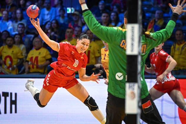 Handball, Womens World Championship, Switzerland - Romania