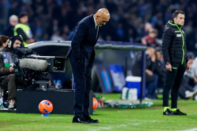 SSC Napoli vs Juventus juventus Italian coach Luciano Spalletti looks dejected during the Serie A football match between SSC Napoli vs Juventus at the Diego Armando Maradona Stadium in Naples, on December 07, 2025. _BPH5016_1 Copyright: xAntonioxBalascox