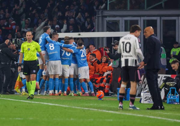 Incontro di calcio campionato serie A - 2025 26 Napoli vs Juventus Goal the Rasmus Hoyland of SSC Napoli During the 2025 26 Italian Serie A football match between SSC Napoli and FC Juventus on December 7, 2025, at the Diego Armando Maradona Stadium in Naples. Pictured: NAPOLI stadio Diego Armando Maradona CAMPANIA ITALIA Copyright: xFABIOxSASSOxFabioxSassox Napoli Juventus2025_12_07Fabio Sasso0936