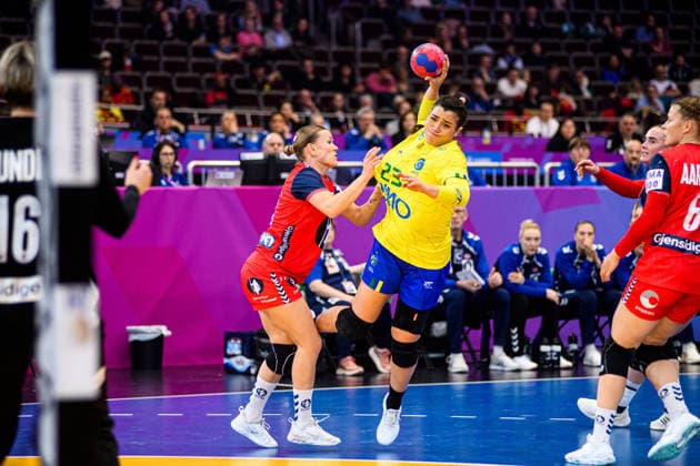 DORTMUND, GERMANY - 7 DECEMBER, 2025: Guarieiro Giulia - Women s Handball World Championship, WM, Weltmeisterschaft 2025 Norway vs Brazil at Westfallenhalle.  Copyright: xVitaliixKliuievx