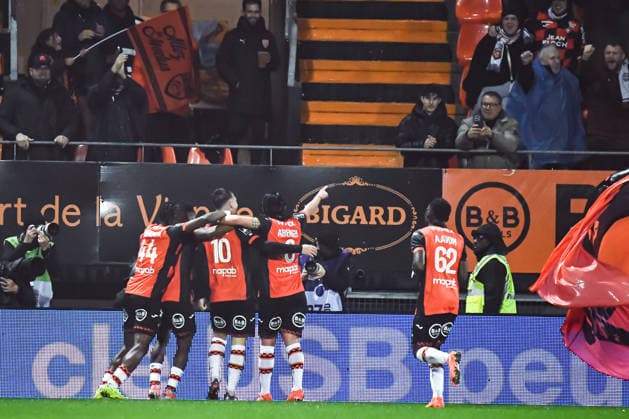 FOOTBALL : FC Lorient vs Olympique Lyonnais - Ligue 1 - JournÃ e 15 - 07 12 2025 Joie des joueurs du FC Lorient aprÃ s le but de Pablo Pagis (FC Lorient) LorientFrance  Copyright: xBaptistexAutissierx