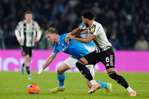 Rasmus Hojlund (SSC Napoli) and Lloyd Kelly (Juventus FC) battle for the ball, Serie A, SSC Napoli v Juventus FC, Diego Maradona Stadium, December 7, 2025, Napoli, Italy.