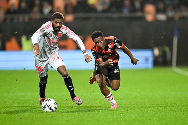 FC Lorient v Olympique Lyonnais - Ligue 1 McDonald s 2025 2026 98 Ainsley MAITLAND NILES (ol) - 43 Arsene KOUASSI (fcl) during the Ligue 1 McDonald s match between Lorient and Lyon at Stade du Moustoir on December 7, 2025 in Lorient, France. Lorient France  Copyright: xFEPx 776348222