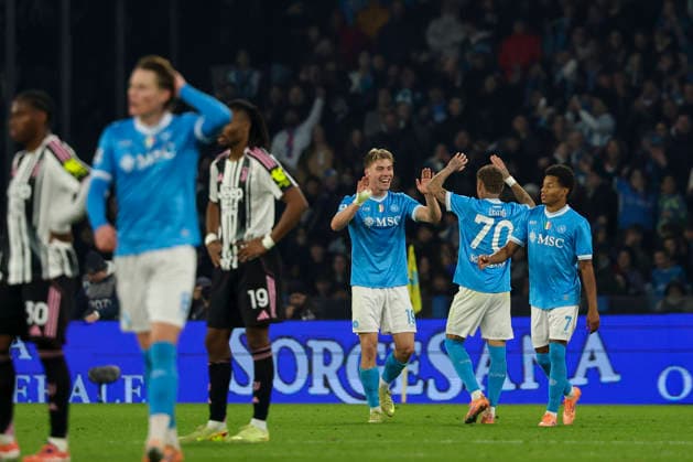 Napoli™s Rasmus Hojlund celebrates after scoring goal 2-1 during the Serie A soccer match between Napoli and Juventus at the Diego Armando Maradona Stadium in Naples, southern italy - Saturday , December 07 , 2025. - Soccer .  Copyright: xAlessandroxGarofalo LaPressex