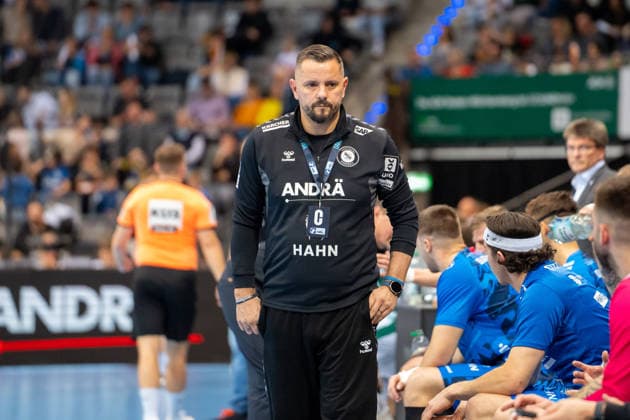 Handball I Men I Season 2025 2026 I Bundesliga I 15 Matchday I TVB Stuttgart SC DHfK Leipzig I 07 12 2025 Co Coach Danijel Grgic TVB Stuttgart Stuttgart Porsche Arena Baden Württemberg Germany Copyright: xLobeca MaxxPetershansx