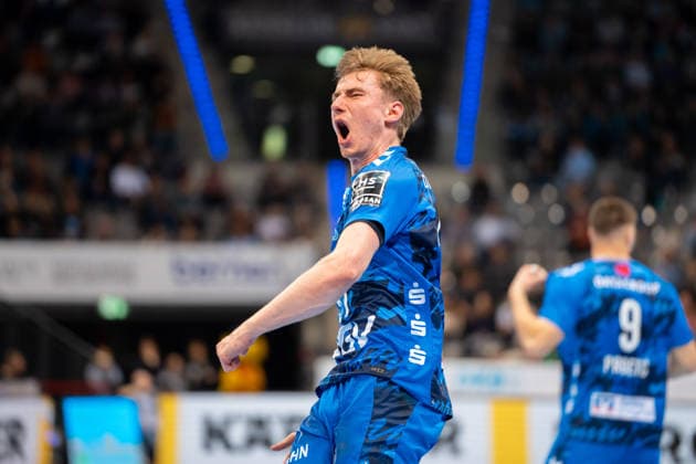 Handball I Men I Season 2025 2026 I Bundesliga I 15 Matchday I TVB Stuttgart SC DHfK Leipzig I 07 12 2025 Jakob Nigg 57, TVB Stuttgart cheers Stuttgart Porsche Arena Baden Württemberg Germany Copyright: xLobeca MaxxPetershansx