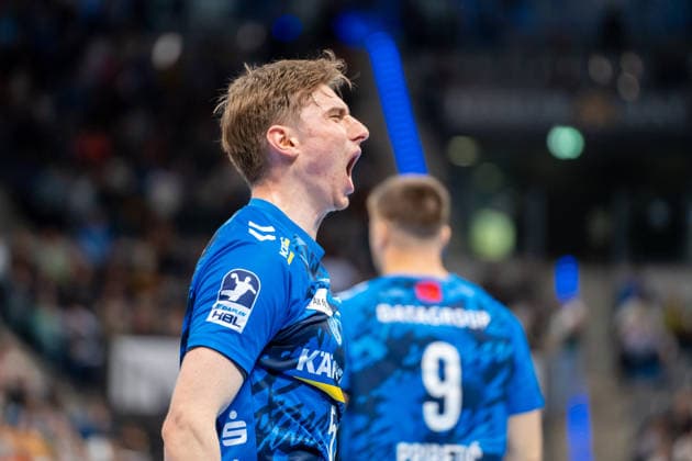 Handball I Men I Season 2025 2026 I Bundesliga I 15 Matchday I TVB Stuttgart SC DHfK Leipzig I 07 12 2025 Jakob Nigg 57, TVB Stuttgart cheers Stuttgart Porsche Arena Baden Württemberg Germany Copyright: xLobeca MaxxPetershansx