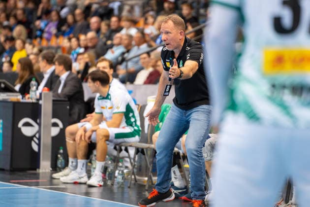 Handball I Men I Season 2025 2026 I Bundesliga I 15 Matchday I TVB Stuttgart SC DHfK Leipzig I 07 12 2025 Coach Frank Carstens SC DHfK Leipzig Stuttgart Porsche Arena Baden Württemberg Germany Copyright: xLobeca MaxxPetershansx