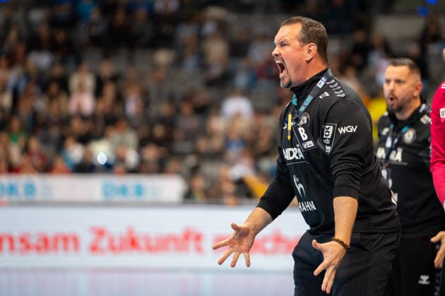 Handball I Men I Season 2025 2026 I Bundesliga I 15 Matchday I TVB Stuttgart SC DHfK Leipzig I 07 12 2025 Coach Misha Kaufmann TVB Stuttgart Stuttgart Porsche Arena Baden Württemberg Germany Copyright: xLobeca MaxxPetershansx