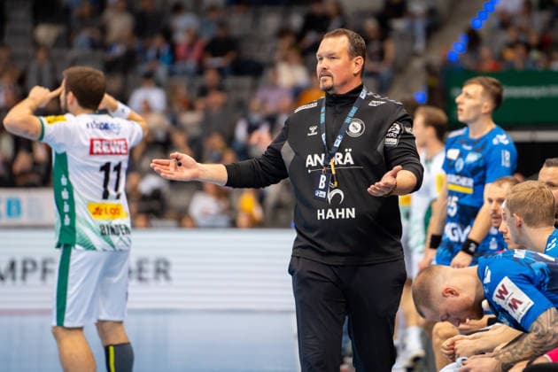 Handball I Men I Season 2025 2026 I Bundesliga I 15 Matchday I TVB Stuttgart SC DHfK Leipzig I 07 12 2025 Coach Misha Kaufmann TVB Stuttgart Stuttgart Porsche Arena Baden Württemberg Germany Copyright: xLobeca MaxxPetershansx