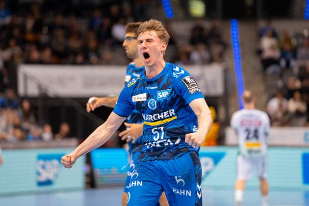 Handball I Men I Season 2025 2026 I Bundesliga I 15 Matchday I TVB Stuttgart SC DHfK Leipzig I 07 12 2025 Jakob Nigg 57, TVB Stuttgart cheers Stuttgart Porsche Arena Baden Württemberg Germany Copyright: xLobeca MaxxPetershansx
