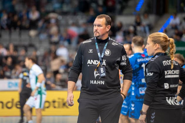 Handball I Men I Season 2025 2026 I Bundesliga I 15 Matchday I TVB Stuttgart SC DHfK Leipzig I 07 12 2025 Coach Misha Kaufmann TVB Stuttgart Stuttgart Porsche Arena Baden Württemberg Germany Copyright: xLobeca MaxxPetershansx