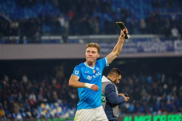 December 7, 2025, Napoli, Campania, ITALIA: Rasmus Hoyland of SSC Napoli During the 2025 26 Italian Serie A football match between SSC Napoli and FC Juventus on December 7, 2025, at the Diego Armando Maradona Stadium in Naples. Napoli ITALIA - ZUMAs236 20251207_aap_s236_103 Copyright: xFabioxSassox