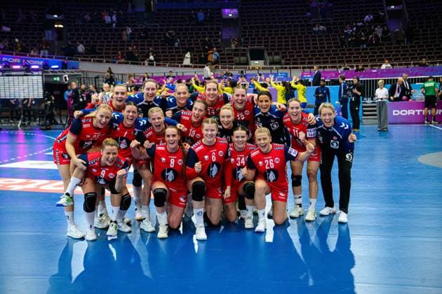 DORTMUND, GERMANY - 7 DECEMBER, 2025: Celebrations, team Norway - Women s Handball World Championship, WM, Weltmeisterschaft 2025 Norway vs Brazil at Westfallenhalle.  Copyright: xVitaliixKliuievx