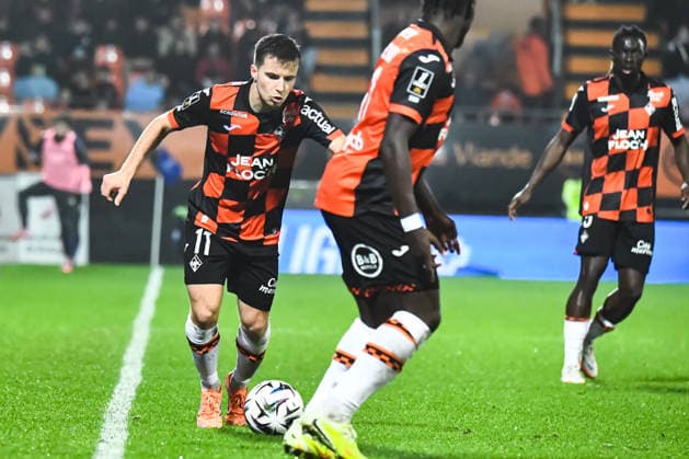 FOOTBALL : FC Lorient vs Olympique Lyonnais - Ligue 1 - JournÃ e 15 - 07 12 2025 Theo Le Bris (FC Lorient) LorientFrance  Copyright: xBaptistexAutissierx