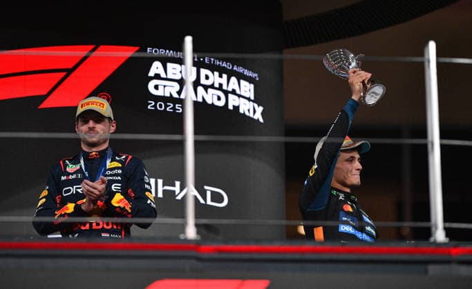 MOTORI - Formula 1 - FORMULA 1 - Abu Dhabi Grand Prix 2025 - Race McLaren driver Lando Norris became the world champion 2025 in Yas marina International Circuit during Abu Dhabi Grand Prix in Abu Dhabi, UAE on 7th Dec, 2025 Abu Dhabi United Arab Emirates  Copyright: xIPAxSport ABACAx