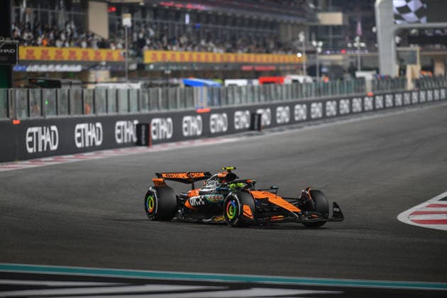 MOTORI - Formula 1 - FORMULA 1 - Abu Dhabi Grand Prix 2025 - Race McLaren driver Lando Norris became the world champion 2025 in Yas marina International Circuit during Abu Dhabi Grand Prix in Abu Dhabi, UAE on 7th Dec, 2025 Abu Dhabi United Arab Emirates  Copyright: xIPAxSport ABACAx