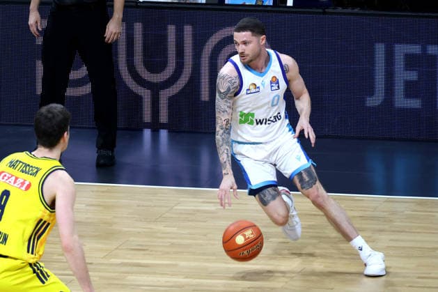 DEU, easyCredit BBL, ALBA vs Frankfurt, 07 12 2025, Max Schmeling Halle, Berlin, DEU, easyCredit BBL, ALBA vs Frankfurt, in the picture Logan Johnson Fraport Skyliners 0 nordphotoxGmbHx xEngler nph00076