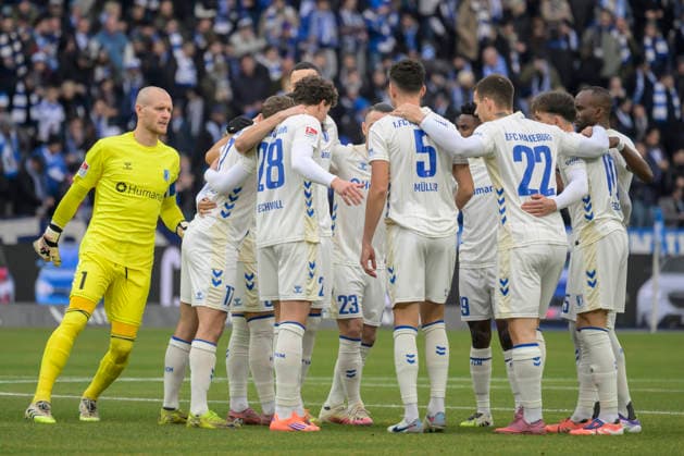 GER, Berlin, soccer, Hertha BSC vs. 1. FC Magdeburg, DFB, 2nd Bundesliga, 2025 2026 season, f.l.t.r.: the team of magdeburg before the match, DFB DFL REGULATIONS PROHIBIT ANY USE OF PHOTOGRAPHS AS IMAGE SEQUENCES AND OR QUASI-VIDEO, December 7, 2025, Copyright: HMBxMedia UwexKoch