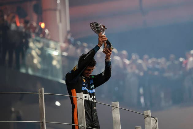 F1 Grand Prix Of Abu Dhabi 2025 The new F1 world champion Lando Norris of United Kingdom driving the F1 race car No 4, the McLaren MCL39 for the McLaren Formula 1 Team, on the podium tearful celebrating the 2025 driver s championship his first F1 title after the season ending race of 2025 Formula 1 Etihad Airways Abu Dhabi Grand Prix at Yas Marina Circuit. Abu Dhabi, United Arab Emirates on December 7, 2025. Abu Dhabi United Arab Emirates  Copyright: xNicolasxEconomoux originalFilename:economou-notitle251207_npgka.jpg
