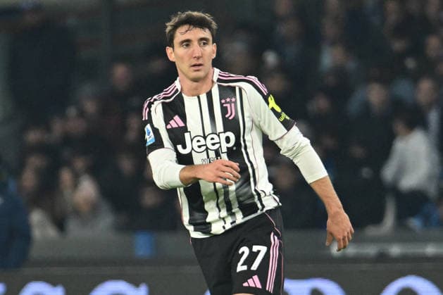 CALCIO - Serie A - SSC Napoli vs Juventus FC Andrea Cambiaso of Juventus FC looks during the Serie A Enilive match between SSC Napoli vs Juventus FC at Diego Armndo Maradona Stadium Naples Italy  Copyright: xIPAxSport ABACAx