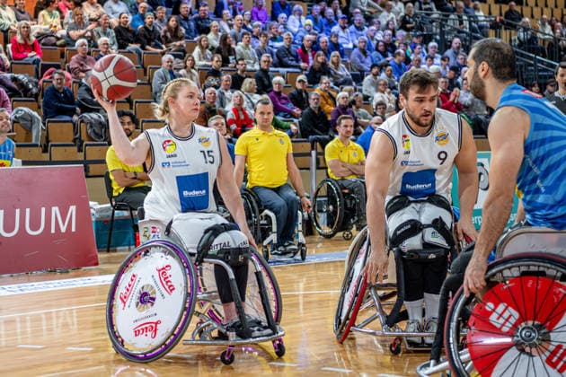 DRS Cup Wheelchair basketball RSV Lahn Dill RSB Thuringia Bulls, 07 12 25 Rose Hollermann RSV Lahn Dill, 15 , Matthias Güntner RSV Lahn Dill, 9 , Vahid Gholomazad RSB Thuringia Bulls, 7 DRS Cup Wheelchair basketball RSV Lahn Dill RSB Thuringia Bulls Wetzlar, 07 12 25 Copyright: xBEAUTIFULxSPORTS Roeczeyx
