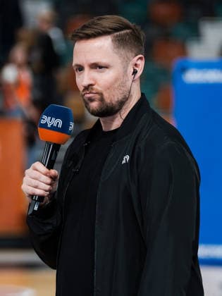 Sebastian Meichsner Dyn Moderator Rasta Vechta vs Veolia Towers Hamburg, Basketball, easyCredit Basketball Bundesliga, Matchday 9, Season 2025 2026, 07 12 2025 Rasta Vechta vs Veolia Towers Hamburg, Basketball, easyCredit Basketball Bundesliga, Matchday 9, Season 2025 2026, 07 12 2025 Vechta Copyright: xEibner-Pressefoto DamianxKruczynx EP_DKI