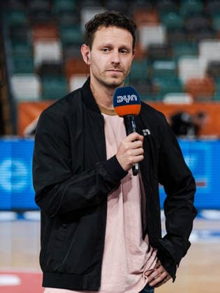 Christoph Knieper Dyn Moderator Rasta Vechta vs Veolia Towers Hamburg, Basketball, easyCredit Basketball Bundesliga, Matchday 9, Season 2025 2026, 07 12 2025 Rasta Vechta vs Veolia Towers Hamburg, Basketball, easyCredit Basketball Bundesliga, Matchday 9, Season 2025 2026, 07 12 2025 Vechta Copyright: xEibner-Pressefoto DamianxKruczynx EP_DKI