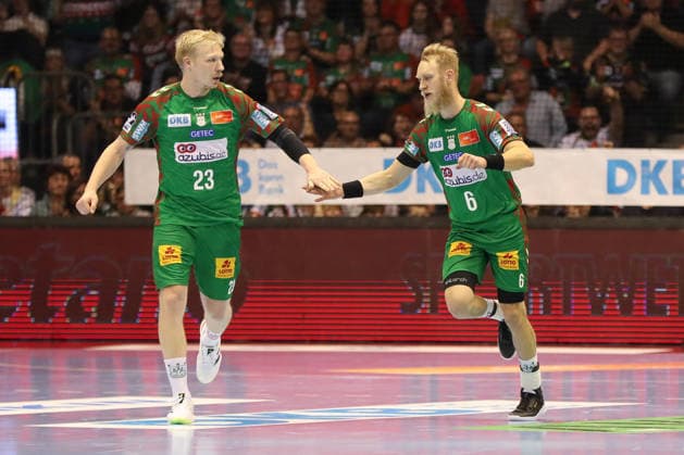 07 12 2025, xgox, Handball Daikin HBL SC Magdeburg FRISCH AUF Göppingen emspor, v l Magnus Saugstrup Magdeburg, 23 , Matthias Musche Magdeburg, 6 Jubel, Torjubel, jubelt über das Tor, celebrate the goal, celebration Magdeburg