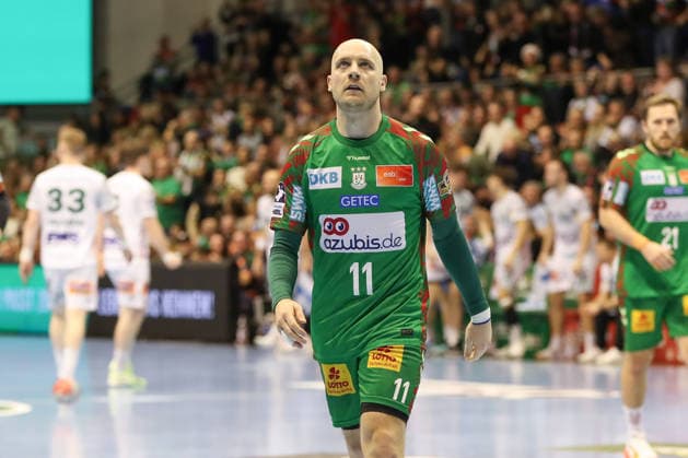 07 12 2025, xgox, Handball Daikin HBL SC Magdeburg FRISCH AUF Göppingen emspor, v l Daniel Pettersson Magdeburg, 11 Magdeburg