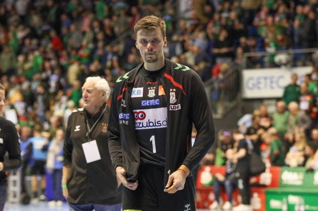 07 12 2025, xgox, Handball Daikin HBL SC Magdeburg FRISCH AUF Göppingen emspor, v l Sergey Hernandez Ferrer Magdeburg, 1 Magdeburg