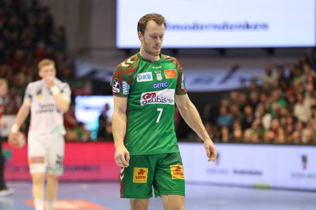 07 12 2025, xgox, Handball Daikin HBL SC Magdeburg FRISCH AUF Göppingen emspor, v l Felix Claar Magdeburg, 7 Magdeburg