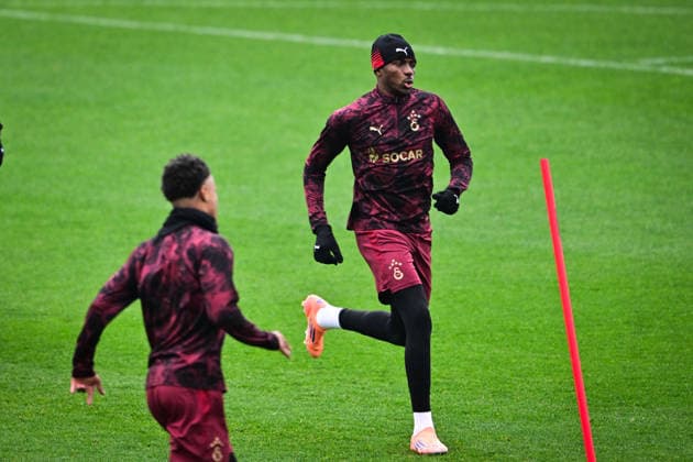 Training session of Galatasaray in Istanbul ahead of UEFA Champions League match ISTANBUL, TURKIYE - DECEMBER 08: Victor Osimhen attends a training session of Galatasaray in Kemerburgaz Metin Oktay Facilities, Istanbul on December 08, 2025, ahead of UEFA Champions League football match against Monaco. Cem Tekkesinoglu Anadolu Istanbul Turkey. Editorial use only. Please get in touch for any other usage.  Copyright: x2025xAnadoluxCemxTekkesinoglux