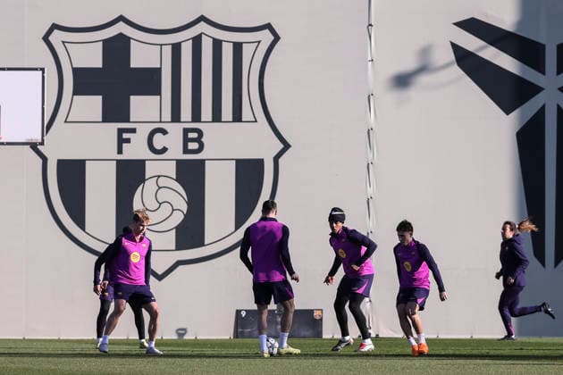December 8, 2025, Sant Joan Despi, Barcelona, SPAIN: Frenkie de Jong and Jules Kounde during the training day of FC Barcelona, Barca ahead UEFA Champions League 2025 26, football match against Eintracht FrancfortÃ¢â‚¬¹Ã¢â‚¬¹ at Ciutat Esportiva Joan Gamper on December 08, 2025 in Sant Joan Despi, Barcelona, Spain. Sant Joan Despi SPAIN - ZUMAa181 20251208_zaa_a181_007 Copyright: xJavierxBorregox