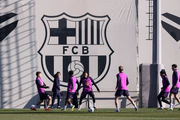 December 8, 2025, Sant Joan Despi, Barcelona, SPAIN: Raphinha during the training day of FC Barcelona, Barca ahead UEFA Champions League 2025 26, football match against Eintracht FrancfortÃ¢â‚¬¹Ã¢â‚¬¹ at Ciutat Esportiva Joan Gamper on December 08, 2025 in Sant Joan Despi, Barcelona, Spain. Sant Joan Despi SPAIN - ZUMAa181 20251208_zaa_a181_017 Copyright: xJavierxBorregox
