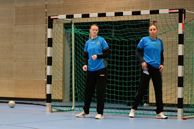 Handball I Women I Season 2025 2026 I 1 HBF I Buxtehuder SV I Coach introduction I 08 12 2025 Introduction of the new coach at Buxtehuder SV, Team Buxtehude Head Coach Nicolaj Andersson, Nicolaj Bredekjaer Andersson, Name Andersson, Nicolaj Bredekjaer, Age 37, Nationality Denmark, Dane Here you can see Annie Linder 20, Buxtehuder Sportverein Buxtehude Halle Nord Niedersachsen Germany Copyright: xLobeca FelixxSchlikisx