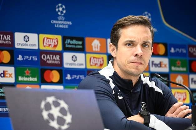 Royale Union Saint-Gilloise v Marseille - UEFA Champions League Media Activities 08 12 2025 ANDERLECHT, BELGIUM - DECEMBER 08 : Hubert David head coach of Union Saint-Gilloise talking to the press during a press conference, PK, Pressekonferenz ahead of the UEFA Champions League 2025 26 League Phase MD6 match between Royale Union Saint-Gilloise and Marseille on December 8, 2025 in Anderlecht, Belgium, 08 12 2025 Anderlecht Belgium  Copyright: xPeterxDexVoechtx