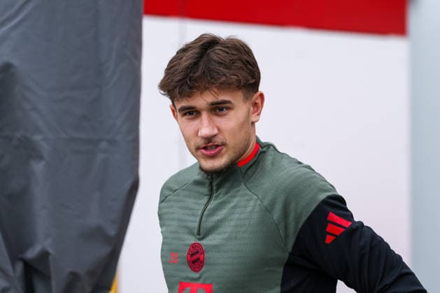Tom Bischof FC Bayern Muenchen, 20 , GER, Final training, FC Bayern Muenchen, Football, UEFA Champions League, League phase, Matchday 6, 2025 2026 season, 08 12 2025, GER, Final training, FC Bayern Muenchen, Football, UEFA Champions League, League phase, Matchday 6, 2025 2026 season, 08 12 2025 Muenchen Copyright: xEibner-Pressefoto JennixMaulx EP_JML